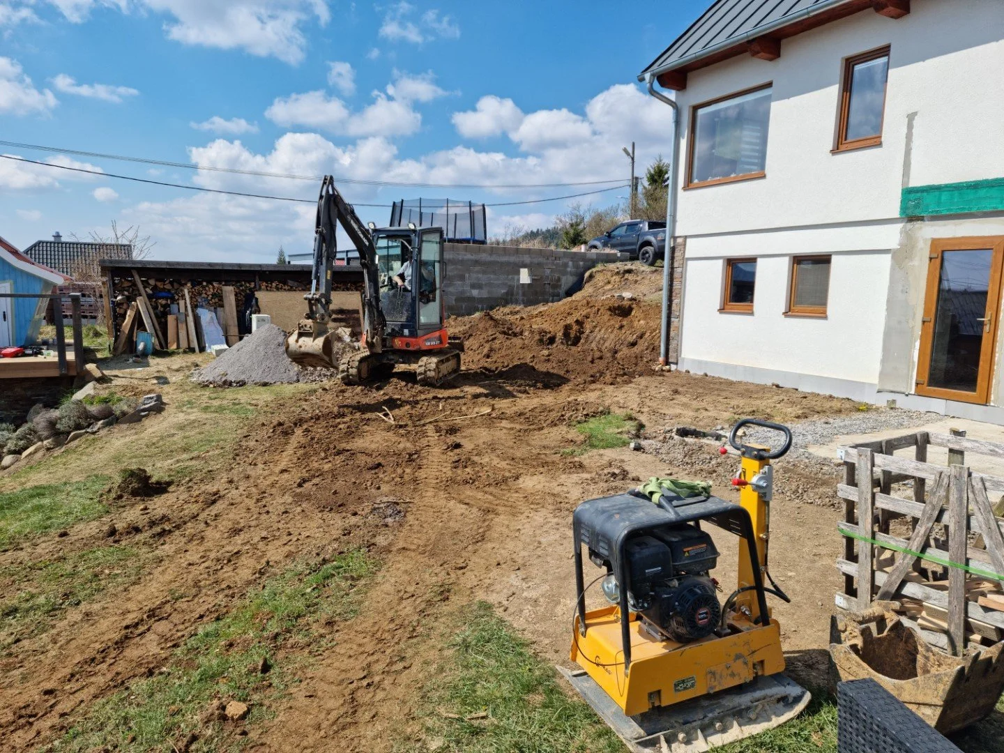 Dumper nosnosť 600kg, pásový